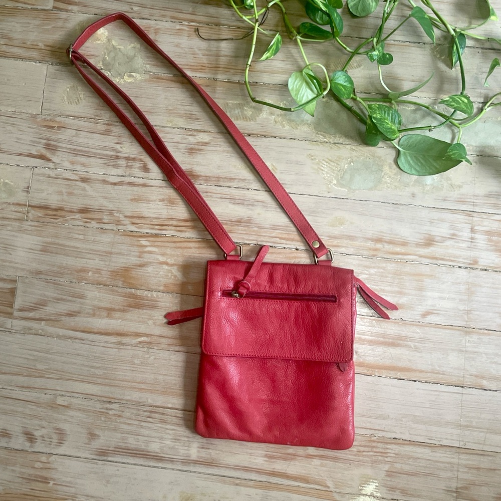 Made in Italy vibrant red crossbody purse